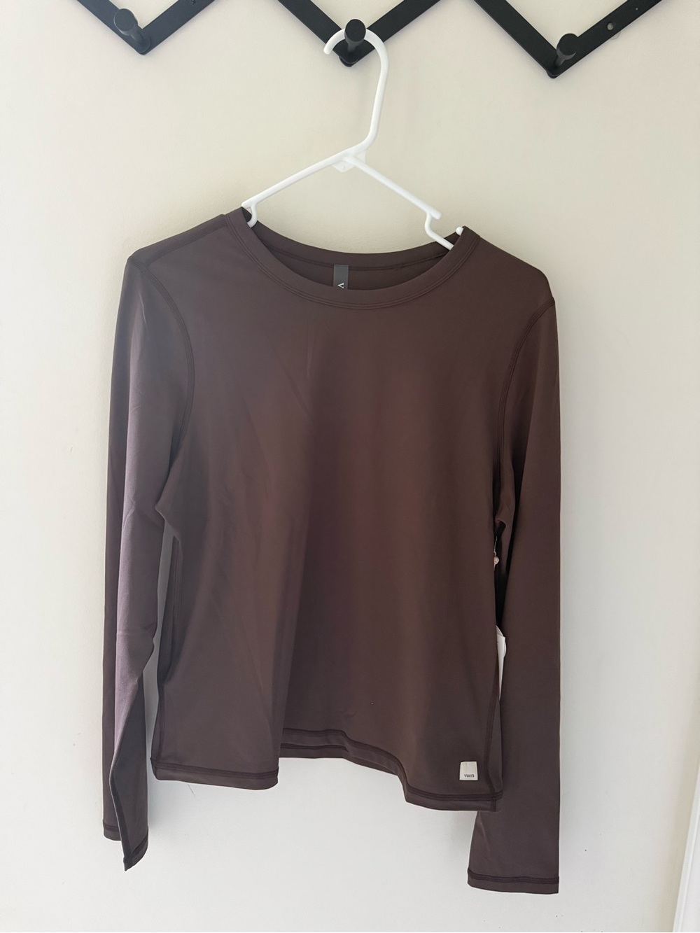 Vuori Long Sleeve Crew Neck Top - Brown